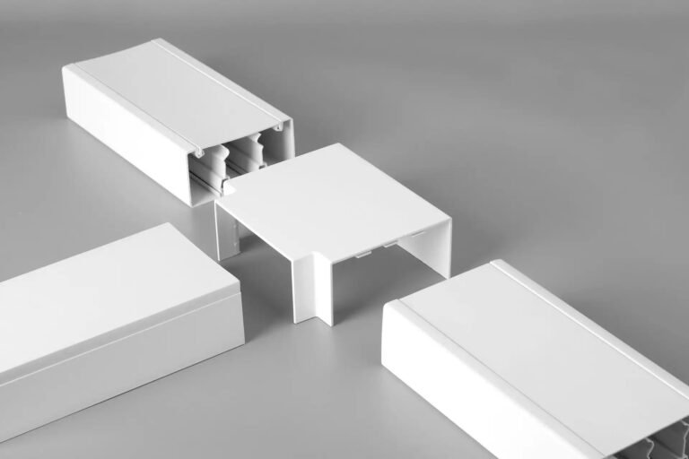 White PVC Compartment Trunking Tee Angle Connector